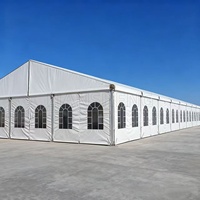 Tente de réception de luxe extérieure en alliage d'aluminium blanc de grande taille pour événements, mariages et fêtes, pour 200, 300, 500, 800 personnes