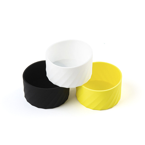 Sous-verres en silicone perforés Source Factory, anti-chaleur et antidérapants, protège-bases de tasses en verre - Product Image 2