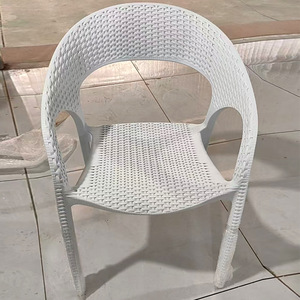 Fauteuil monobloc avec texture en rotin tressé pour hôtel, complexe hôtelier, bord de piscine - Product Image 3