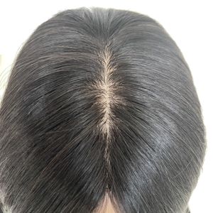 Nouveau YF-2346 Topper en cheveux humains avec base en soie, couleur naturelle, cheveux vierges raides, densité 130%, cheveux russes, logo personnalisé - Product Image 3