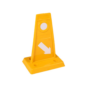 กรวยจราจรสะท้อนแสงสีเหลืองแบบติดตั้งบนพื้นดิน ขนาดมาตรฐาน สำหรับการนำทางบนถนน ยี่ห้อ EVA Lane Divider Marker - Product Image 1