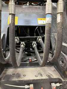 รถขุดตีนตะขาบ Hyundai HX220HD มือสองนำเข้าจากเกาหลี พร้อมอะไหล่หลัก เครื่องยนต์/มอเตอร์/เกียร์ ราคาพิเศษ - Product Image 4
