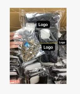 Custodia per <span class=keywords><strong>iPhone</strong></span> 17 <span class=keywords><strong>Pro</strong></span> Max in Materiale PC Elettroplaccato e Pelle PU con Catena a Tracolla e Porta Carte - Product Image 3