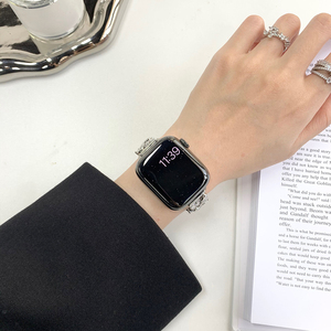 Pulsera de mujer para IWatch 9 8 7 6 5 4 <span class=keywords><strong>Se</strong></span> 40 44mm <span class=keywords><strong>Correa</strong></span> para <span class=keywords><strong>Apple</strong></span> <span class=keywords><strong>Watch</strong></span> Band 38 42mm 41 45mm Ultra 2 49mm joyería <span class=keywords><strong>correa</strong></span> de diamante - Product Image 5