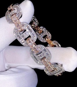 Pulsera de Cadena Cubana de Moissanita de Alta Demanda para Bodas, Compromisos y Cumpleaños, Disponible a un Precio Accesible - Product Image 4