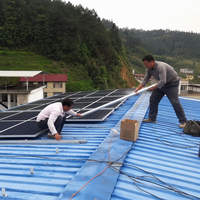 Système de montage de panneaux solaires en aluminium, support inclinable triangulaire réglable pour toit en tôle ondulée