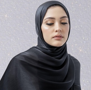 Écharpe en <span class=keywords><strong>soie</strong></span> scintillante de luxe pour femmes Hijab en mousseline de <span class=keywords><strong>soie</strong></span> unie brillant élégant châle de fête pour dames foulards pour femmes de mariage - Product Image 4