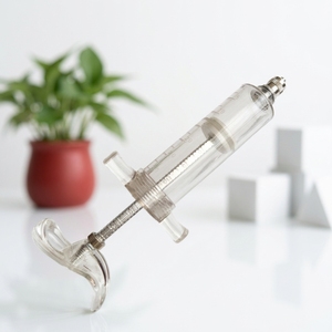 <span class=keywords><strong>Seringue</strong></span> vétérinaire réutilisable en <span class=keywords><strong>plastique</strong></span> et acier de 10 <span class=keywords><strong>ml</strong></span>, 20 <span class=keywords><strong>ml</strong></span>, 30 <span class=keywords><strong>ml</strong></span>, 100 <span class=keywords><strong>ml</strong></span> avec doseur - Product Image 1