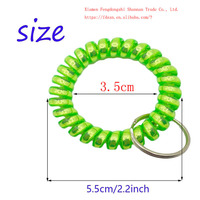 Bracelet bobine en plastique Bracelet spirale élastique extensible Porte-clés porte-clés Bracelets bobine poignet ressort coloré