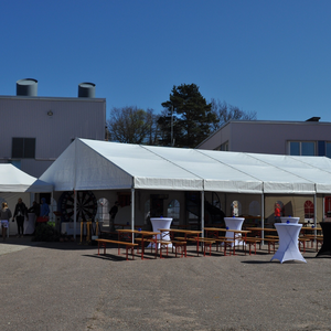 Tentes d'extérieur de luxe <span class=keywords><strong>pour</strong></span> événements Tentes robustes <span class=keywords><strong>pour</strong></span> le <span class=keywords><strong>camping</strong></span> Tente de mariage et de salon commercial étanche <span class=keywords><strong>pour</strong></span> 150 200 300 500 1000 <span class=keywords><strong>personnes</strong></span> - Product Image 6