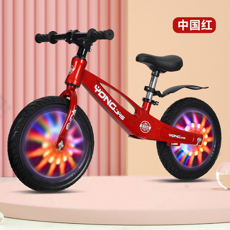 Roues clignotantes rouges (jantes blanches)