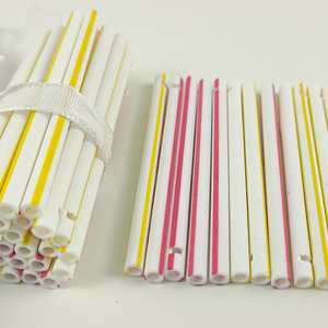 Bâtonnets en plastique PP blancs avec trous à rayures colorées pour l'emballage de bonbons, pailles jetables rondes - Product Image 1