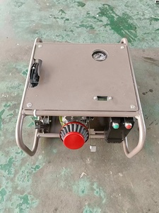 Pompe centrifuge à dos de haute qualité pour la lutte contre les incendies forestiers, moteur à essence 2 temps haute pression 12 CV, trois impellers, SFB-10-B - Product Image 2