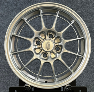 Jantes en alliage Flrockywheel 15 pouces 4x100 argentées pour <span class=keywords><strong>Enki</strong></span> - Product Image 1