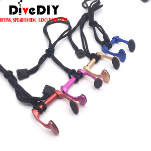 Pinza Nasal para <span class=keywords><strong>Buceo</strong></span> Libre |   Ligera Aleación de Aluminio con Almohadilla de Silicona y Cordón Ajustable para Pesca Submarina, <span class=keywords><strong>Buceo</strong></span> Libre y Natación - Product Image 1