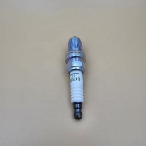 Bougies <span class=keywords><strong>d</strong></span>'allumage automatiques Offre Spéciale BKR6E-11/2756 BKR6E 22401-20J06/6962 Bougie <span class=keywords><strong>d</strong></span>'allumage de voiture de pièces <span class=keywords><strong>d</strong></span>'auto dans la bougie <span class=keywords><strong>d</strong></span>'allumage de moteur de voiture - Product Image 4