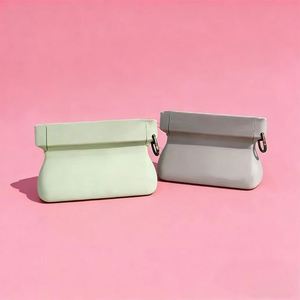 Riñonera de Silicona Personalizada para Premios de Perro, en Forma de Barril, Impermeable, para Paseos y Entrenamiento al Aire Libre - Product Image 5