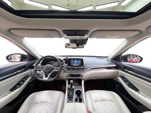 รถยนต์มือสองขายดี ปี 2020 นิสสัน อัลติมา 2.0T XV AD1 Zhizun Pilot Edition รถเก๋งมือสอง พวงมาลัยซ้าย เกียร์ออโต้ 252 แรงม้า แรงบิด 380 นิวตันเมตร ล้อแม็ก 19 นิ้ว พร้อมระบบ ADAS - Product Image 6