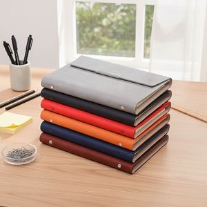 สมุดบันทึกไดอารี่แบบสันห่วง A5 ปกหนัง PU สีดำ พร้อมกระดาษไขแบบกำหนดเอง - Product Image 1