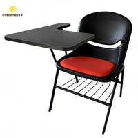 Chaise d'étudiant ergonomique avec tablette d'écriture, cadre métallique durable et panier de rangement pour salle de classe, bureau et salle de formation