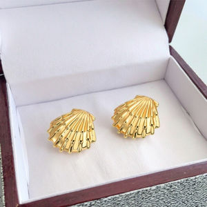 ต่างหูแบบติดหูทรงเรขาคณิต ดีไซน์วินเทจ ชุบทอง 18K คุณภาพสูง งานใหม่ นำเข้าจากต่างประเทศ วัสดุไทเทเนียมสตีล ไม่เป็นสนิม - Product Image 4