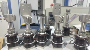 15KV 208A bil Spade 4 lỗ ANSI tiêu chuẩn sứ biến áp gốm ỐNg Lót cách điện - Product Image 6