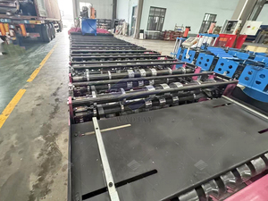 Machine de formage de rouleaux de tôle pour toiture en tuiles émaillées, machine de fabrication de panneaux de toiture en tôle métallique, machine de fabrication de tuiles, machine de fabrication de tôles de toiture - Product Image 6