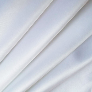 Vente en gros 100% polyester <span class=keywords><strong>pas</strong></span> <span class=keywords><strong>cher</strong></span> doux lisse ivoire <span class=keywords><strong>satin</strong></span> mat pour robe - Product Image 5