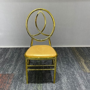 Sedie Chiavari in Ferro Dorato Impilabili e Resistenti per Feste e Matrimoni, Sedie per Eventi e Banchetti all'Ingrosso - Product Image 3