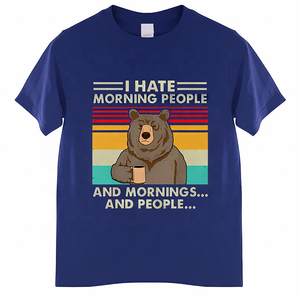 T-shirt divertente con orso che beve caffè, simpatico animale pigro, stile retrò - I Hate Morning People and Mornings and People - Product Image 3