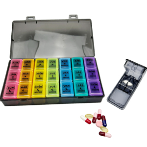 Pilulier hebdomadaire à 21 compartiments de haute qualité Nouvelle langue personnalisée Logo Couleur PP Étui à pilules en plastique Coupe-pilules de haute qualité - Product Image 1