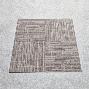 Dalles de moquette commerciales modernes de luxe en NYLON, modulaires, à boucles entrelacées, à poils coupés, rayées, pour hôtels, bureaux et espaces pour adultes - Product Image 3