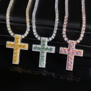 สร้อยคอจี้ฮิปฮอปสำหรับผู้ชายประดับเพชรแบบไขว้ไขว้เคลือบทอง18K ทำจากเพชรแบบตัดตามสั่ง - Product Image 1