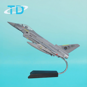Modellino di Aereo in Resina Promozionale 1/52 31cm, Collezione Commemorativa di Aerei da Combattimento - Product Image 1