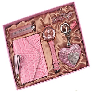 Elegante Set <span class=keywords><strong>Regalo</strong></span> Orologio al Quarzo da Donna con Cinturino in Pelle PU Design Raffinato - <span class=keywords><strong>Regalo</strong></span> Premuroso per la <span class=keywords><strong>Festa</strong></span> <span class=keywords><strong>della</strong></span> <span class=keywords><strong>Mamma</strong></span> per Mamme e Anziani - Product Image 5