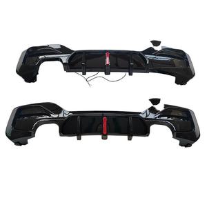 Modèle <span class=keywords><strong>MP</strong></span> avec lumières, quatre ailerons arrière et double lèvre arrière pour BMW Série 1 F20 LCI 2015-2018 - Product Image 1