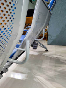 Silla de Infusión Acolchada Moderna de <span class=keywords><strong>5</strong></span> Plazas con Reposabrazos de Acero Inoxidable para Recepción de Hospital, Salas de Espera y Laboratorios de Flebotomía - Product Image 3