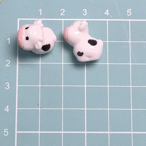 100 Piezas de Mini Figuras de Vacas de Resina, Adornos de Animales de Granja en <span class=keywords><strong>3D</strong></span>, para Decoración de Jardín de Hadas, Paisajes y Pasteles - Product Image 3