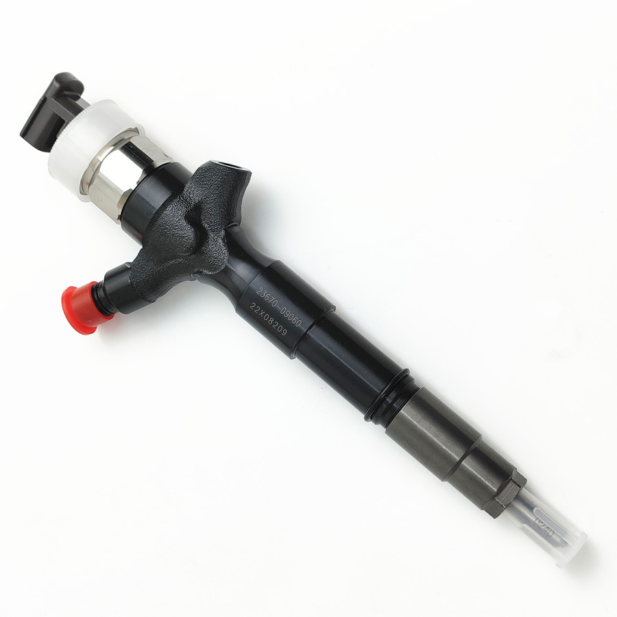 Wholesale Diesel Injector 095000-5930 Common Rail Injector 23670-09060 for TOYOTA 2KD-FTV