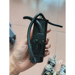 ฟูจิ อิเล็คทริค GYS101D5-RA2-B เซอร์โวมอเตอร์ AC 100W 0.21N.m 200Hz 3000min-1 91V มือสอง - Product Image 2
