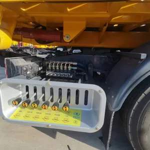 Kualitas Cina truk derek HOWO 5T mobil pembawa trailer penghancur truk kendaraan penyelamatan Jalan