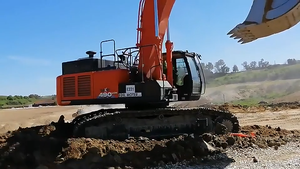 Excavatrice d'occasion Hitachi ZX490 ZX490LCH ZX490-5A ZX490-H, reconditionnée, en excellent état de marche, puissance élevée - Product Image 4