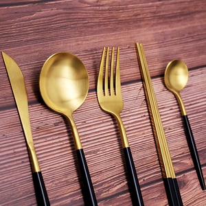 Español cubiertos negro con oro cubertería de acero inoxidable para la casa y el <span class=keywords><strong>restaurante</strong></span> - Product Image 2