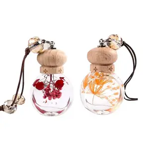 Luxury Flat Round Shape Car Perfume Bottles Hanging Car Perfume Diffuser Bottles With Dry Flower