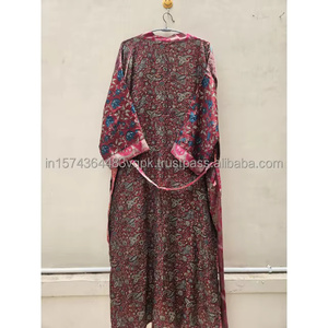 Bata Larga de Seda Hecha a Mano, Kimono de Lujo Vintage, Bata de Baño, Kimono de Sari Reciclado, Ropa de Dormir Étnica, Bata Larga Elástica - Product Image 6