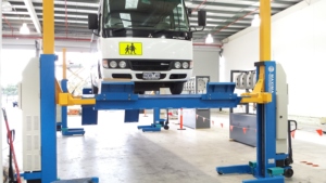 Máquina de Enderezado de Chasis Automotriz MAXIMA ML4022PT 2025 con Sistema de Rampa de Acceso, Extractor de Abolladuras de Acero para Reparación de Carrocería, Equipo de Metal, Altura del Banco de 1700 mm - Product Image 3