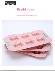 แม่พิมพ์โดนัทสีชมพูแบบสองหู 6 หลุม ลายการ์ตูน สำหรับทำเค้ก ทำขนม ทำน้ำแข็ง ใช้กับเตาอบได้ - Product Image 4