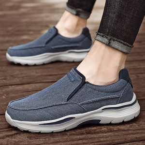 Tattel Men's Canvas Slip-On Shoes Thick Sole Cushioned Daily Wear Low Heel Size 48 - Product Image 3