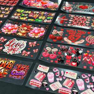 Autocollants UV Cœur Romantique pour Tasses et Emballages Cadeaux Saint-Valentin – Décalcomanies Personnalisables Imprimées en PET Imperméables à Motifs de Dessins Animés - Product Image 2
