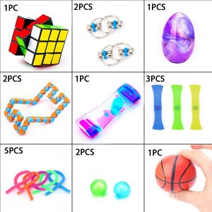 Kit de Pelotas Antiestrés 2021, Paquete de 30 Juguetes Sensoriales para Niños, Set de Juguetes para Aliviar el Estrés - Product Image 2